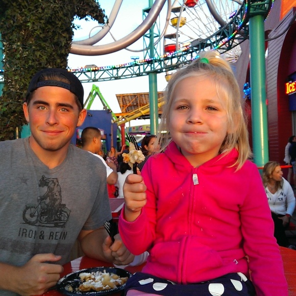 Meet your Posher, Harper - Picture 2 of 3